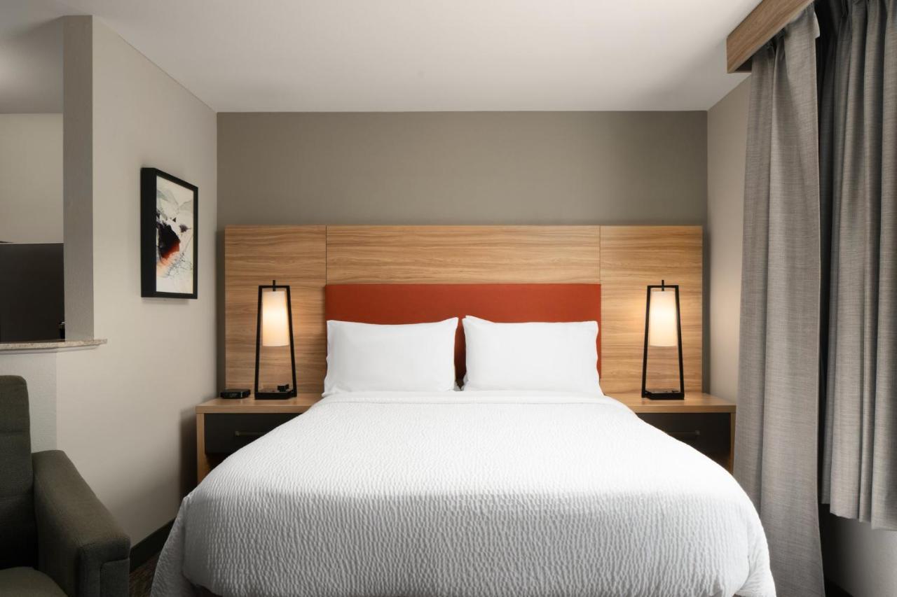 Candlewood Suites St Louis St Charles By Ihg Saint Charles Екстер'єр фото