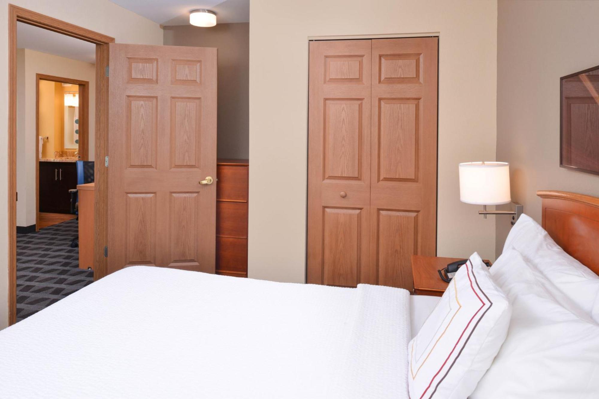 Candlewood Suites St Louis St Charles By Ihg Saint Charles Екстер'єр фото