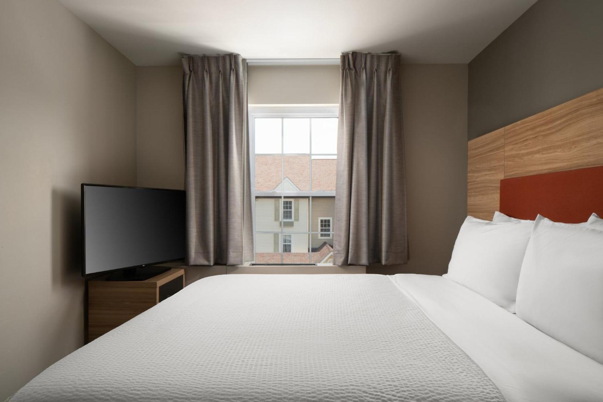 Candlewood Suites St Louis St Charles By Ihg Saint Charles Екстер'єр фото